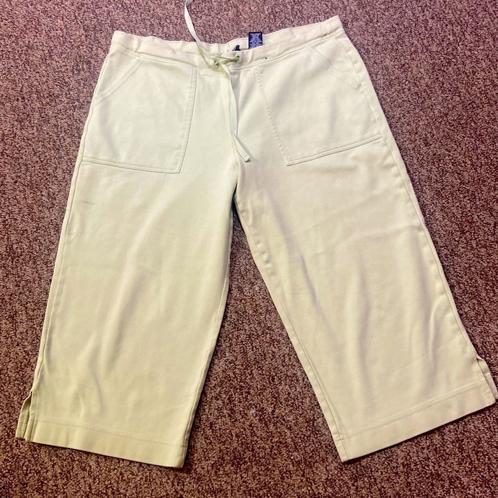 NY JEANS WOMEN PANTS 💯 COTTON CROPPED SIZE M